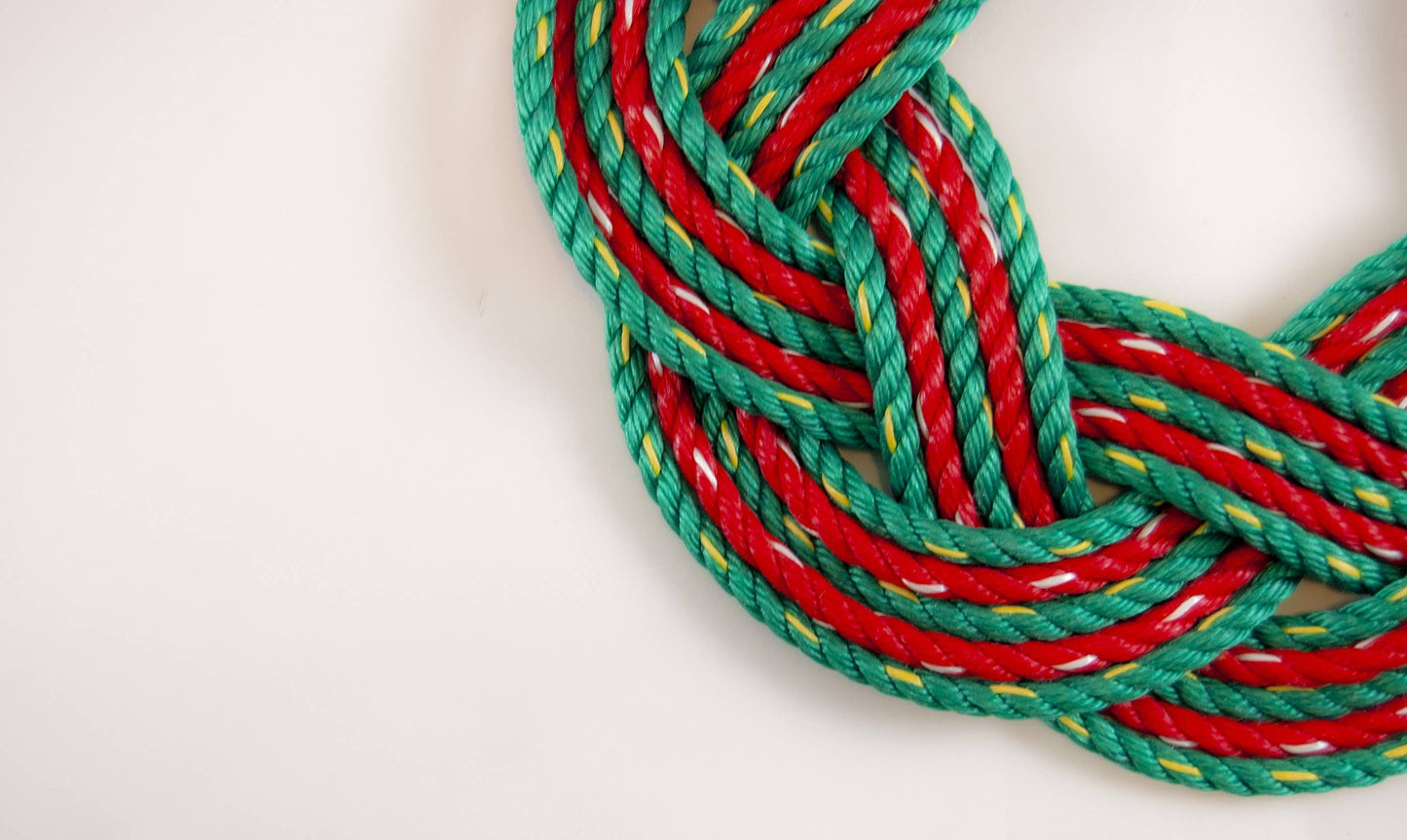Fisherman’s Rope Christmas Wreath - Emerald Sea/Dory Red