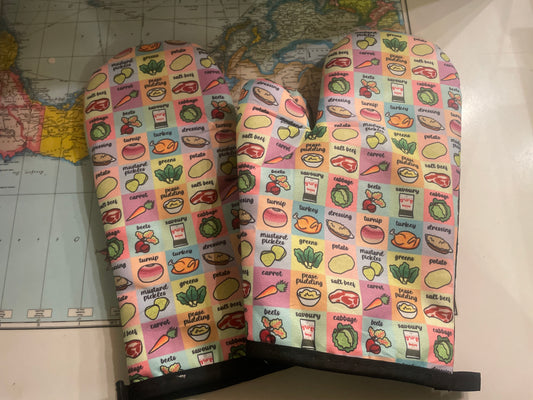 Newfoundland Food Grid Oven Mitts