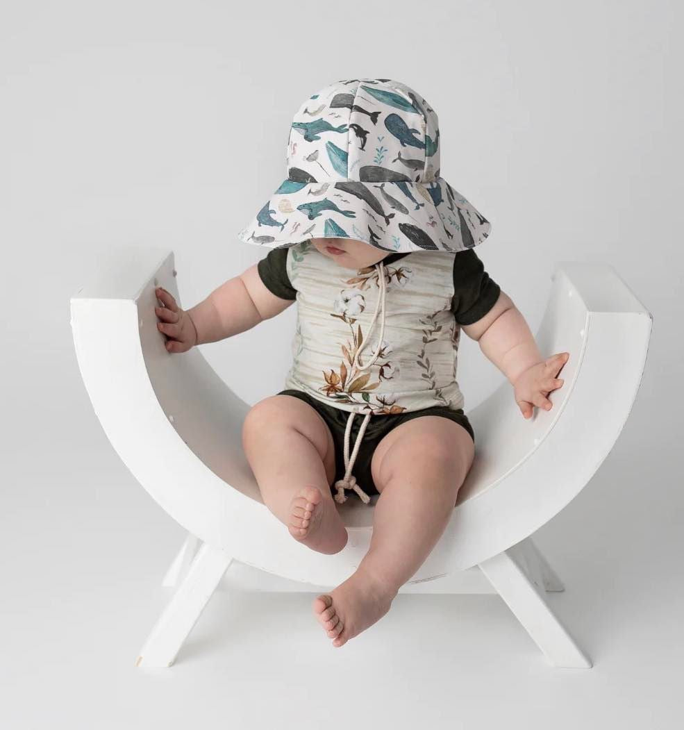 Newbornlander Floppy Baby Hat