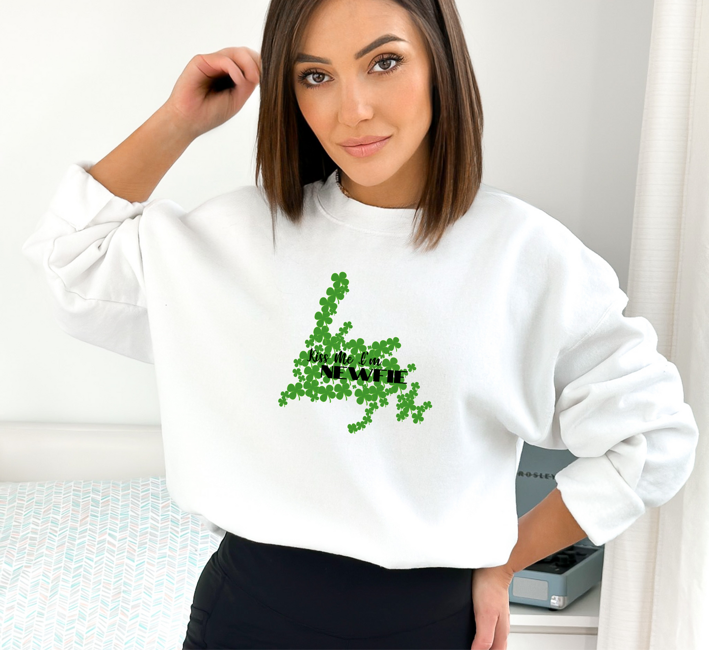 UNISEX Newfoundland Kiss Me I'm Newfie St. Patrick's Day Sweatshirt S-3XL