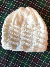 Load image into Gallery viewer, Baby Knitted Hat - Pink or Cream