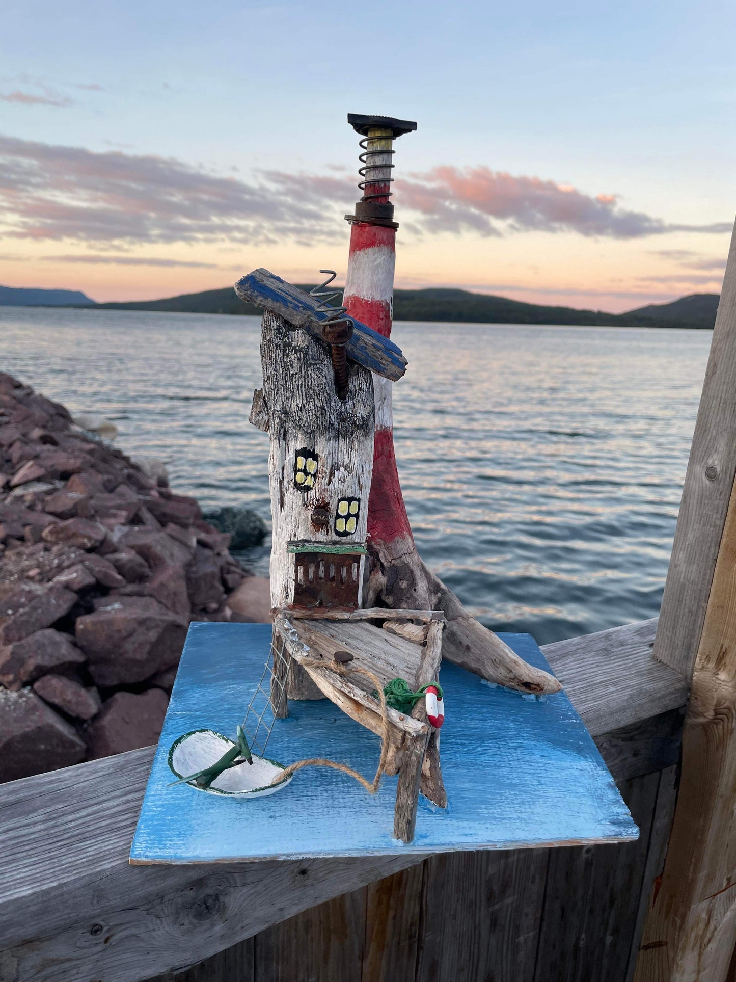 “Lighthouse Living”Newfoundland Driftwood Art