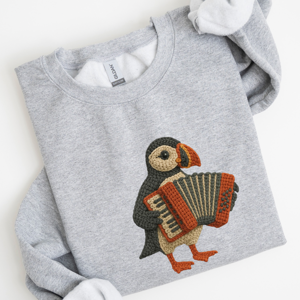 HOLIDAYS 2025 - Faux Crochet Accordion Puffin CM2526