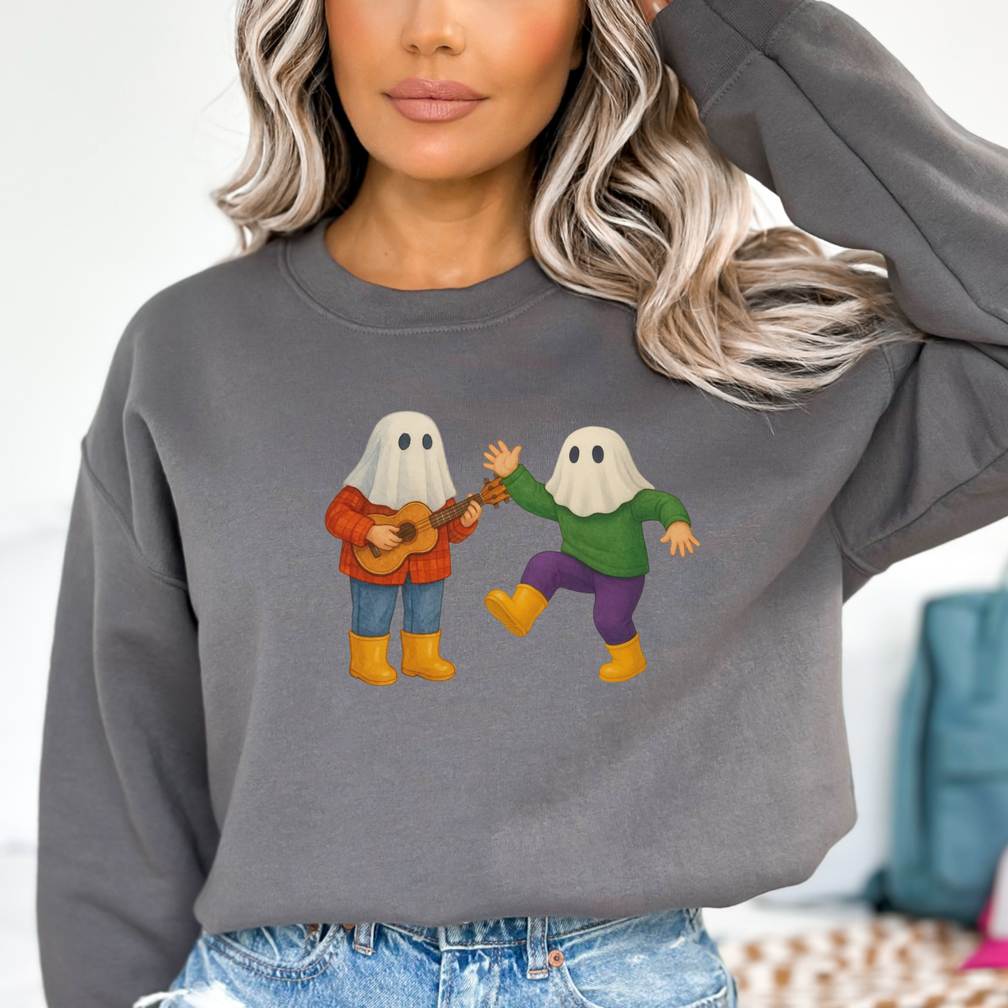 HOLIDAYS 2025 - Mummers Dancing CM2510