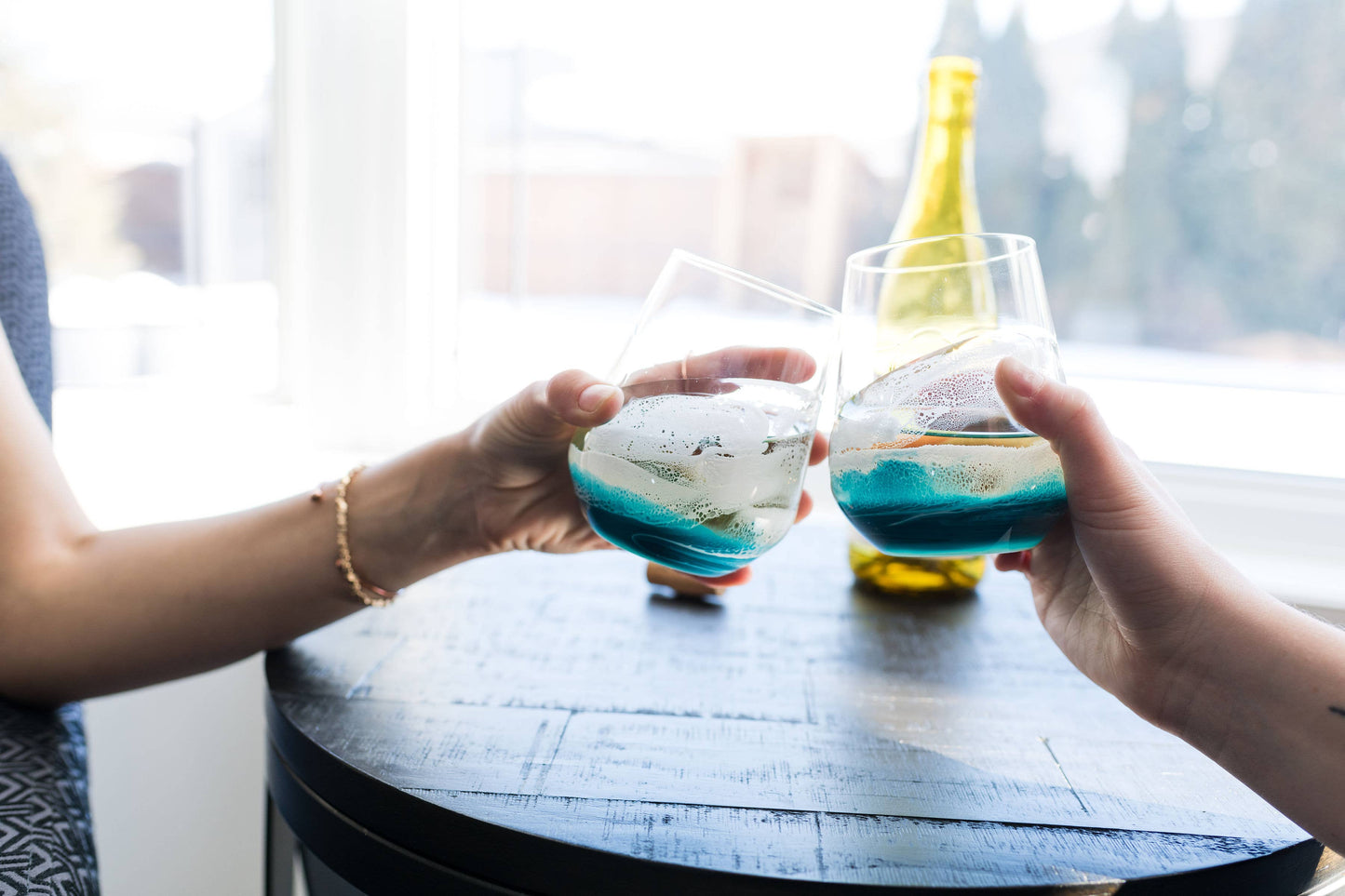 Resin Accented Wine Glasses - Ocean Vibes