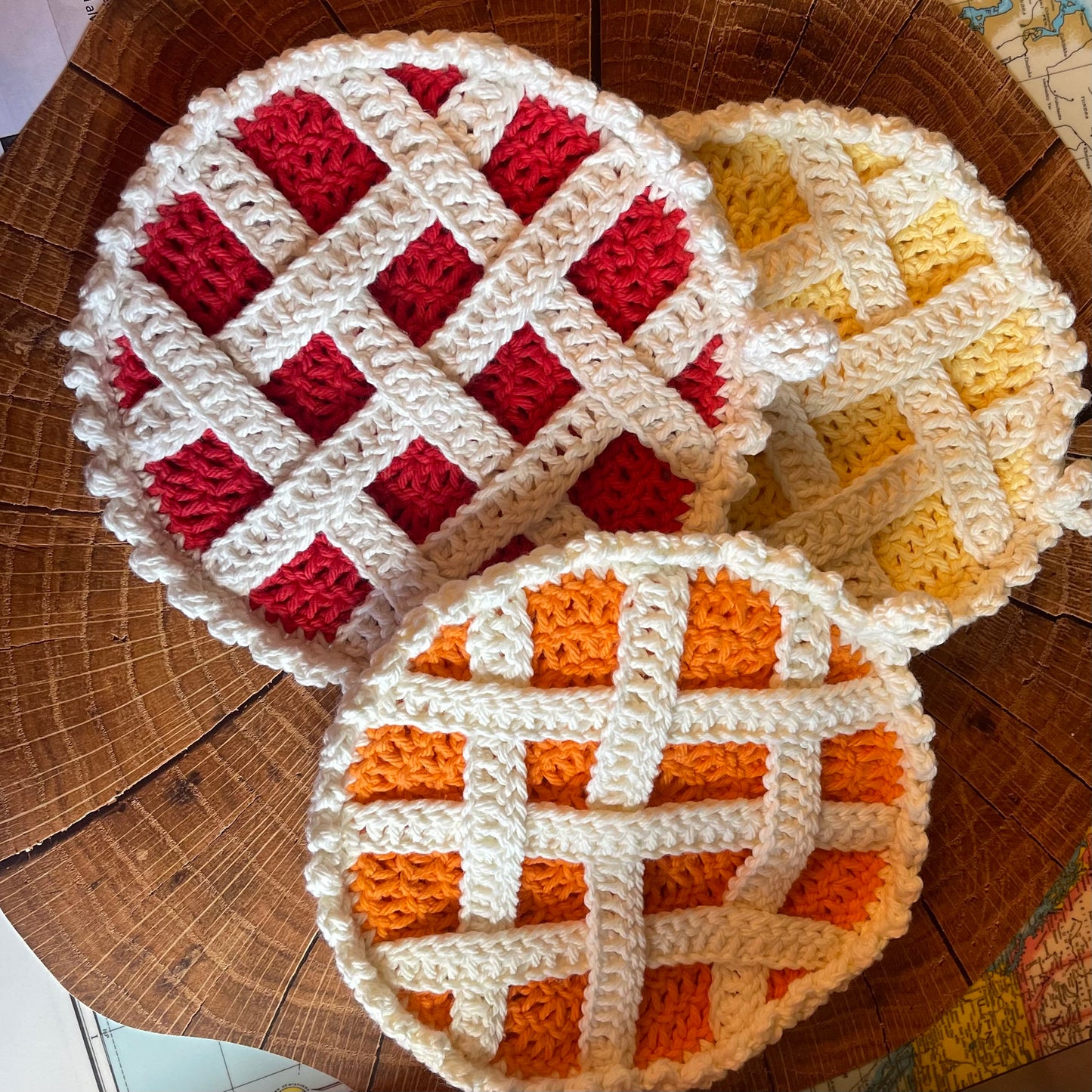 Crochet pie hot pads