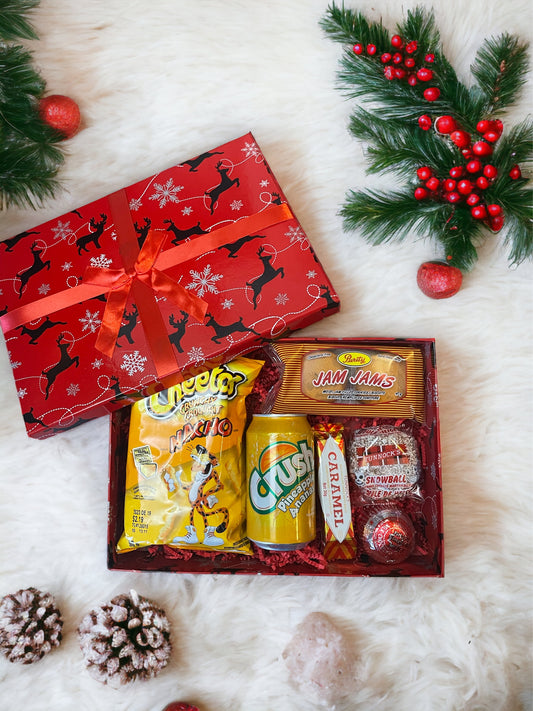 Holiday Newfoundland Snack Box / Movie Box