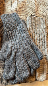 Knitted Adult Gloves