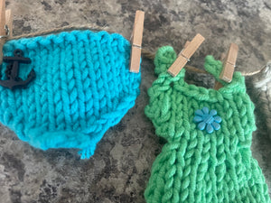 Mini Knitted Clothesline