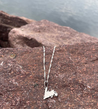 Load image into Gallery viewer, Sterling Silver Newfoundland Necklace