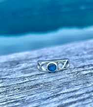 Load image into Gallery viewer, Sterling Silver Labradorite Infinity Ring